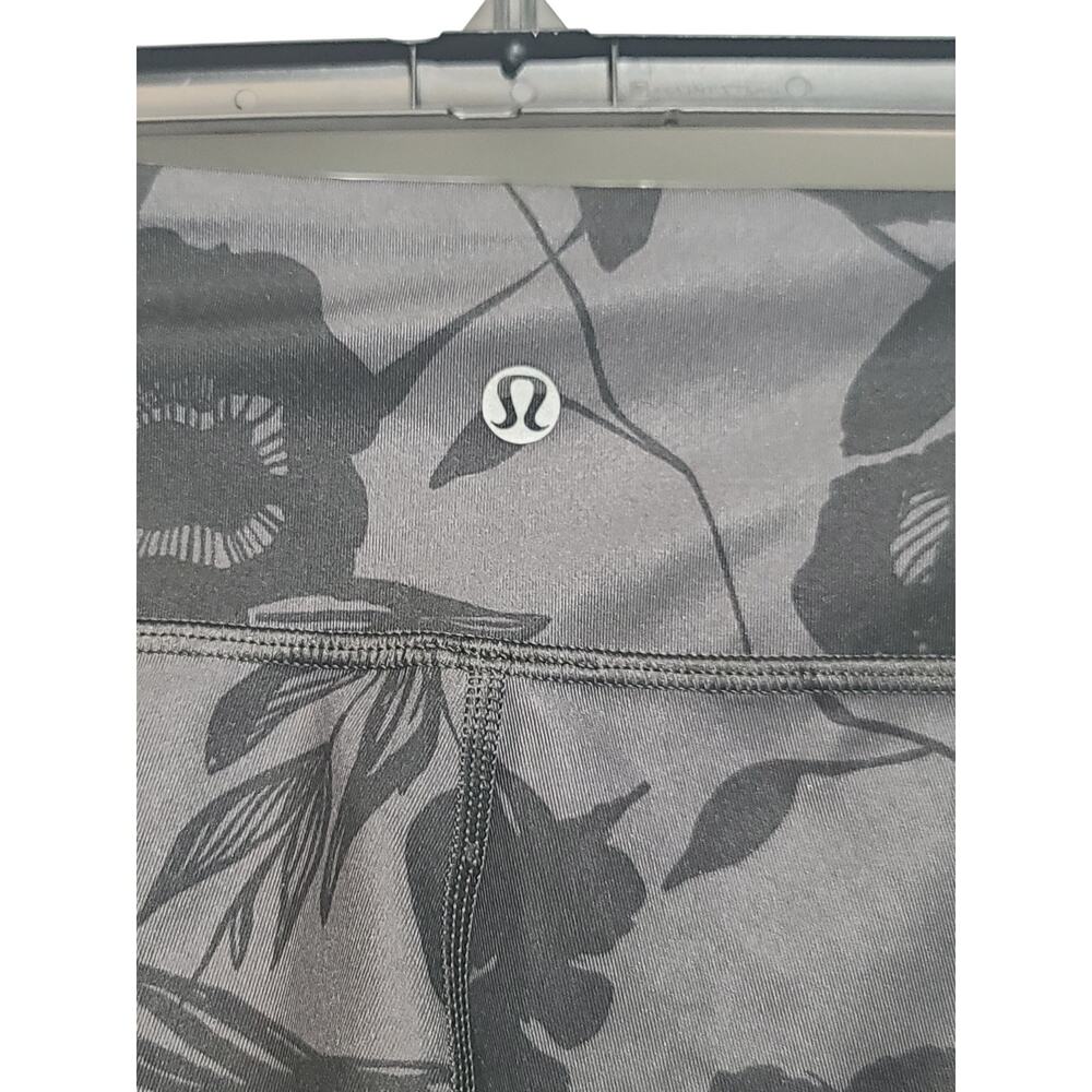 Lululemon Wunder Under Crop Brisk Bloom Black Soot Size 6 - Picture 3 of 4